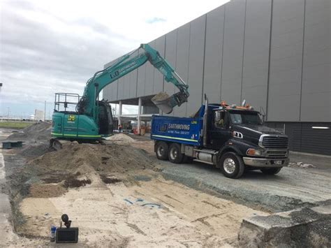 l&d excavators brisbane prices